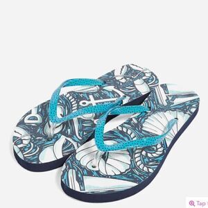 NEW! Vera Bradley Shore Enough Pattern Beach Flip Flop Sandals Thongs Blue Teal